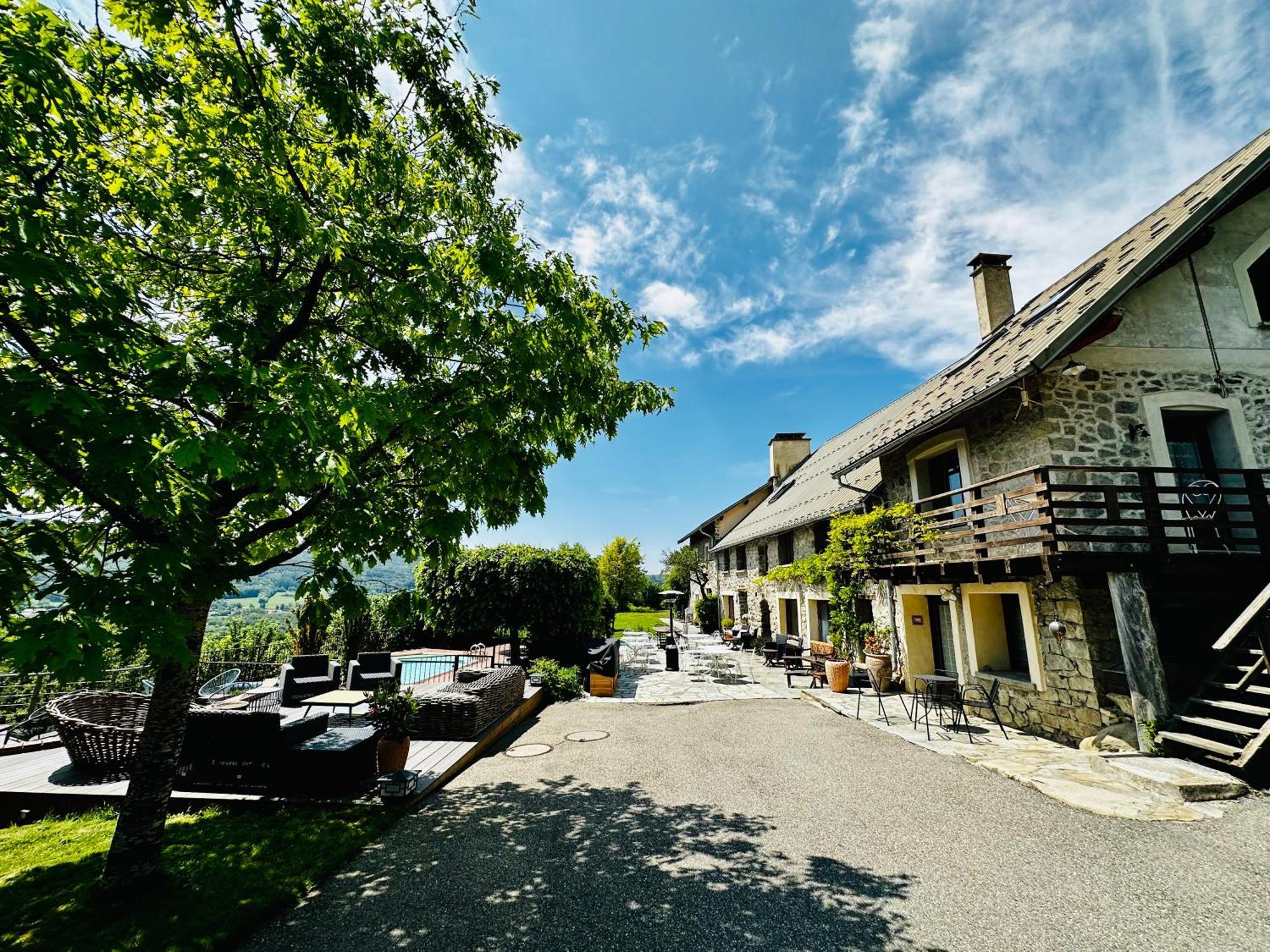 Chambre D'Hotes La Grange Des Ecrins Chabottes Exterior foto